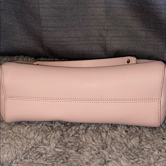 🎉SALE🎉 Michael Kors Shoulder Bag Soft Pink/ Gold - Picture 4 of 6